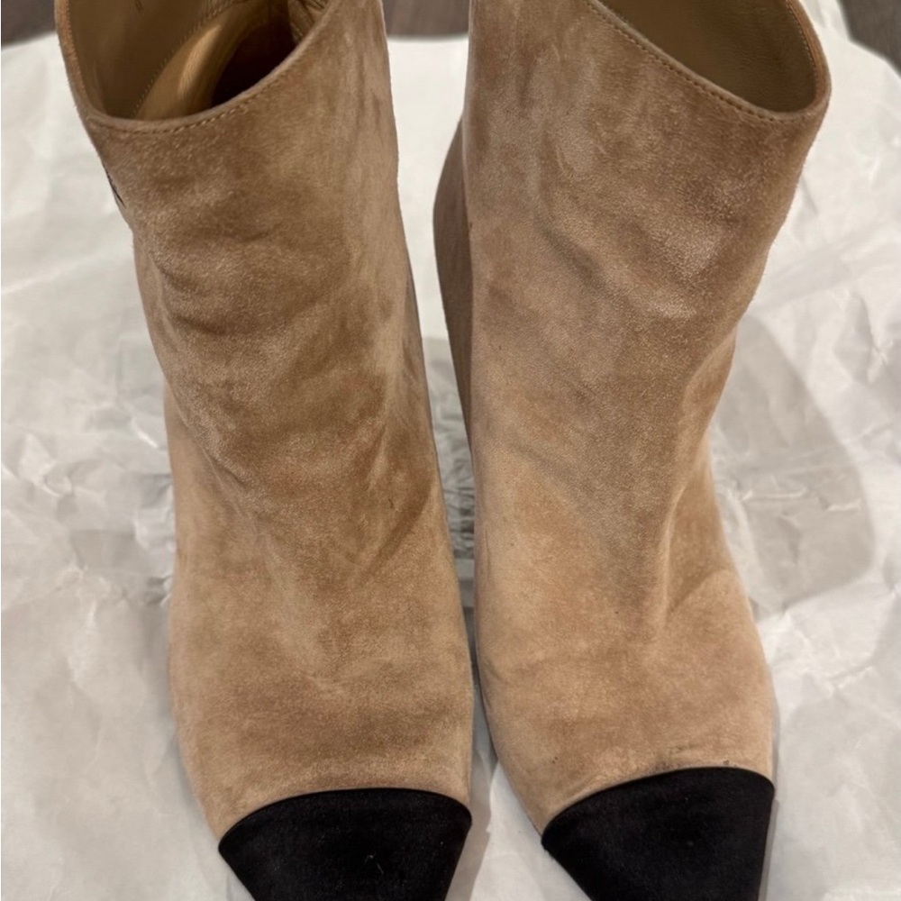 CHANEL Suede Beige and Black Ankle Booties - Picture 3 of 8